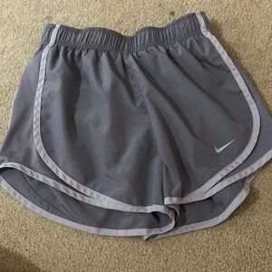 Extra small grey Nike shorts